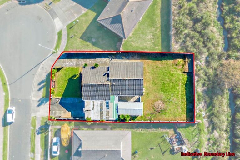 Photo of property in 68 Chelburn Crescent, Mangere East, Auckland, 2024