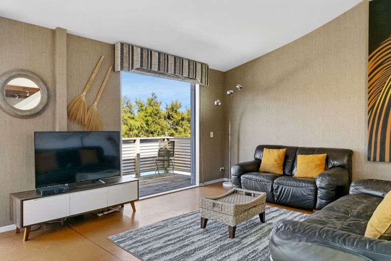 Photo of property in 10 Rhodes Fall, Rangatira Park, Taupo, 3330