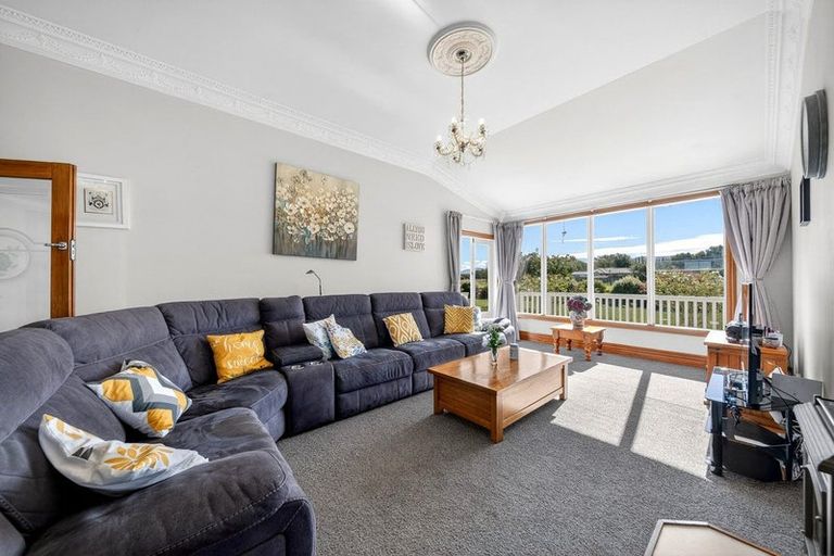 Photo of property in 23a Hupenui Road, Ahikouka, Greytown, 5794