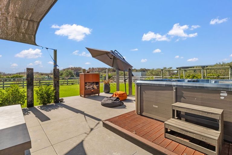 Photo of property in 3 Carex Grove, Foxton Beach, Foxton, 4815