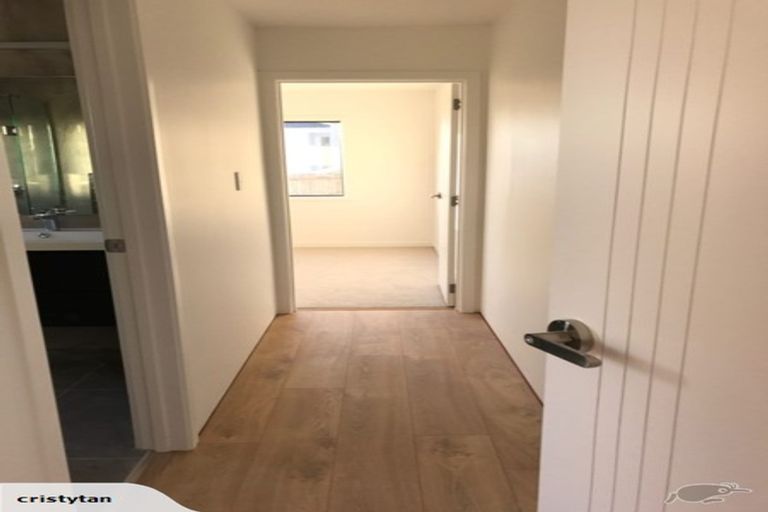 Photo of property in 28 Harvest Avenue, Orewa, 0931