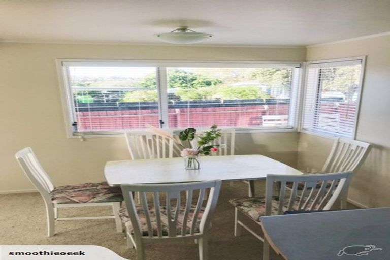 Photo of property in 36 Lisa Rise, Half Moon Bay, Auckland, 2012