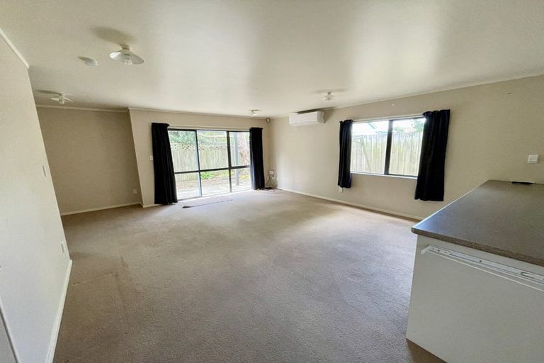 Photo of property in 151 Queens Drive, Lyall Bay, Wellington, 6022