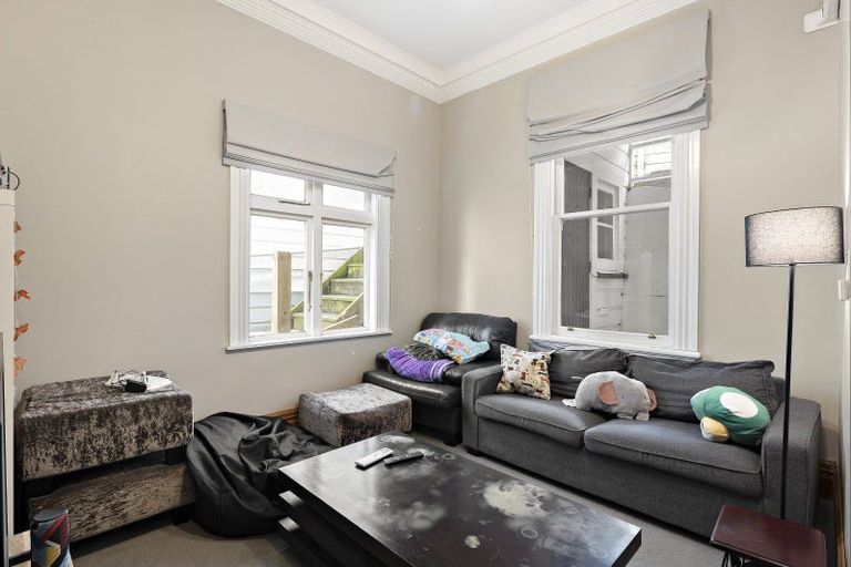 Photo of property in 20 Kenwyn Terrace, Newtown, Wellington, 6021