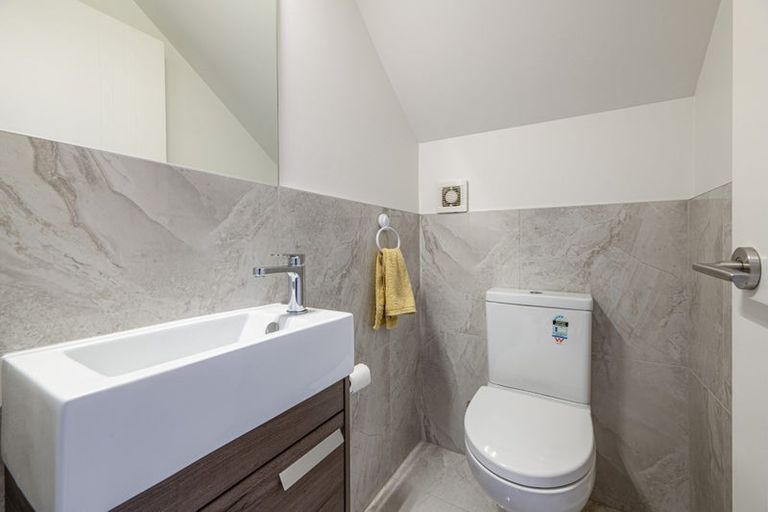 Photo of property in 5a Woodside Road, Massey, Auckland, 0614