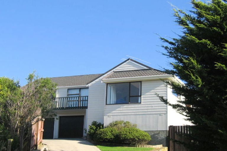 Photo of property in 7a Tregony Place, Camborne, Porirua, 5026