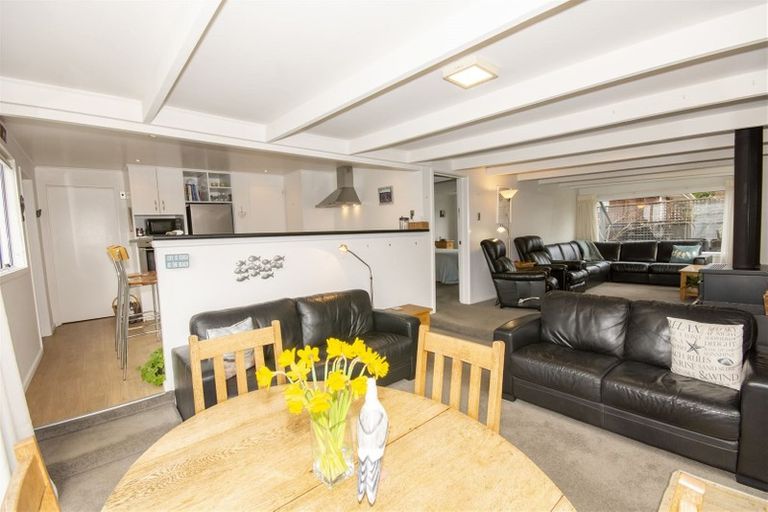 Photo of property in 31 Reserve Road, Waikuku Beach, 7473