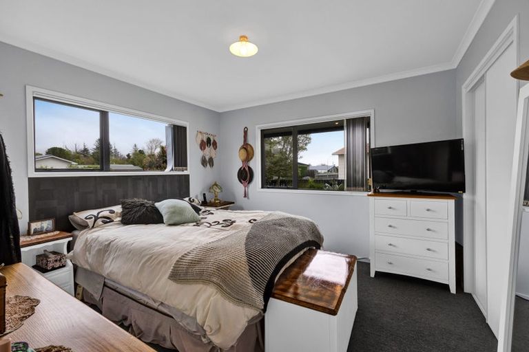 Photo of property in 17 Rewa Street, Inglewood, 4330