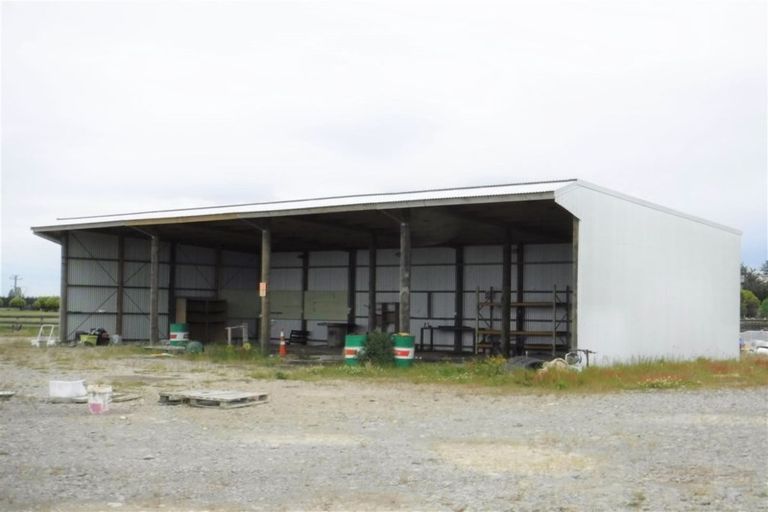 Photo of property in 2 Merton Road, Fernside, Rangiora, 7471