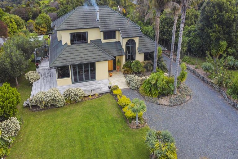 Photo of property in 28 Skudders Beach Road, Kerikeri, 0294