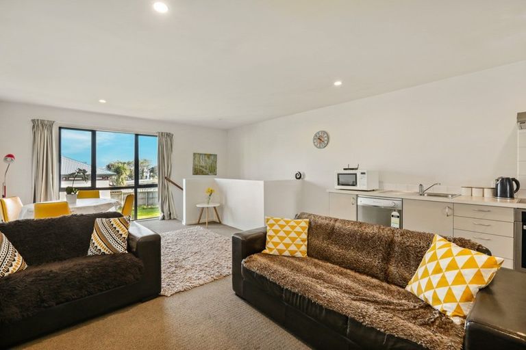 Photo of property in 3/75 Thackeray Place, Waltham, Christchurch, 8023