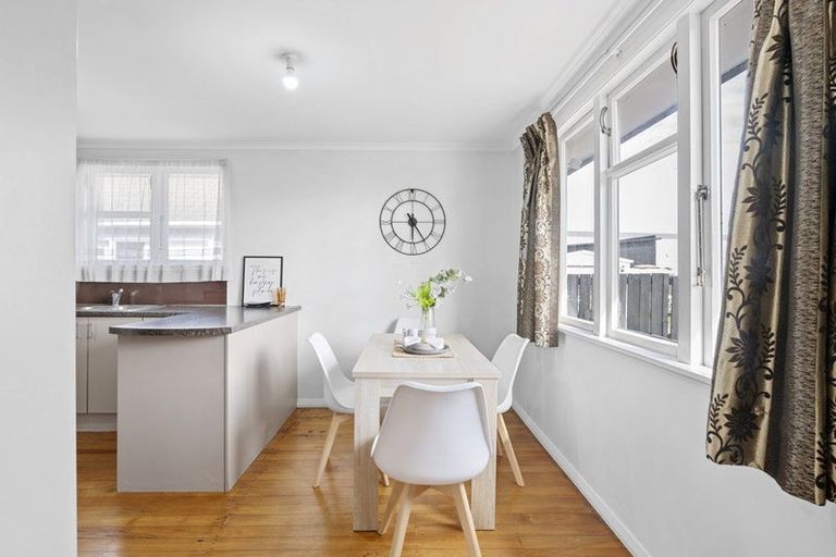 Photo of property in 19 Croall Crescent, St Andrews, Hamilton, 3200