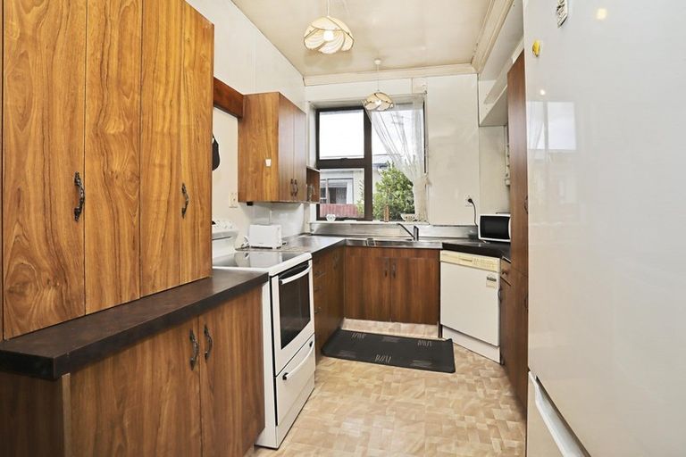 Photo of property in 191 Princes Street, Strathern, Invercargill, 9812