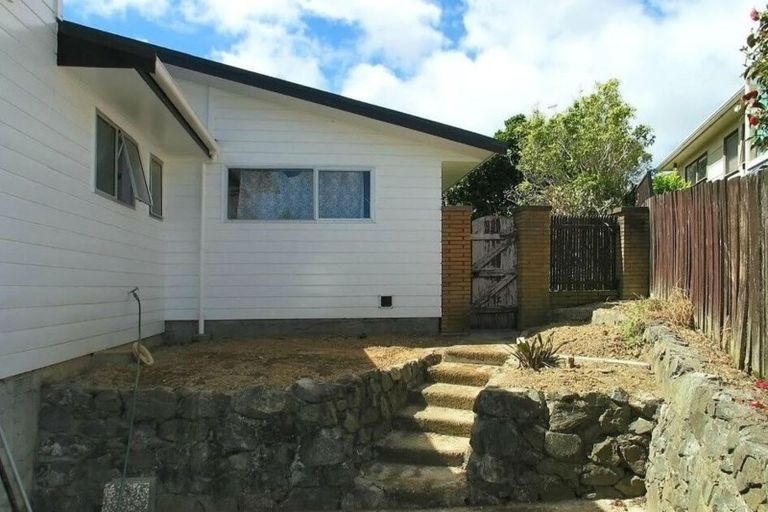 Photo of property in 6 The Sounding, Whitby, Porirua, 5024