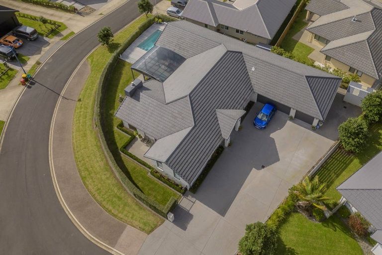 Photo of property in 3 Roseberry Place, Whitianga, 3510