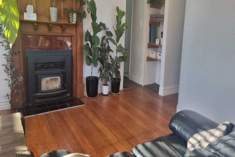 Photo of property in 4 Marine Drive, Diamond Harbour, 8972