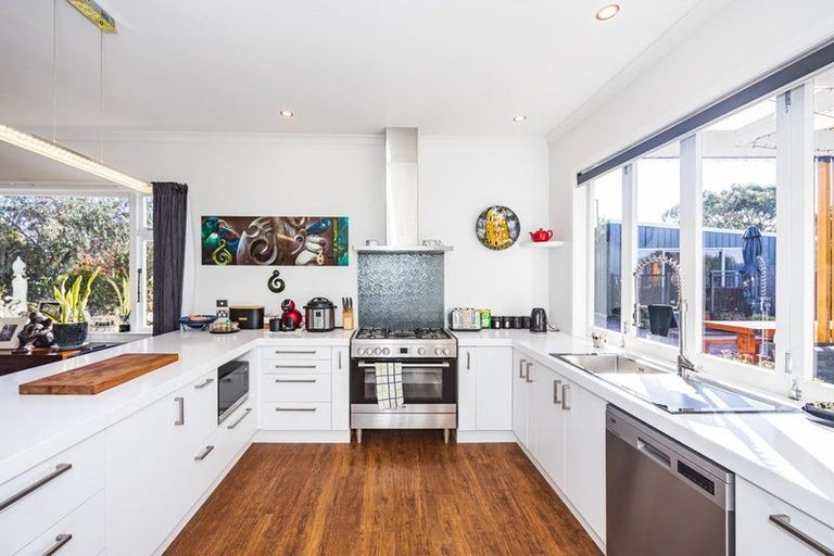 Photo of property in 37 Oban Street, Holmes Hill, Oamaru, 9401