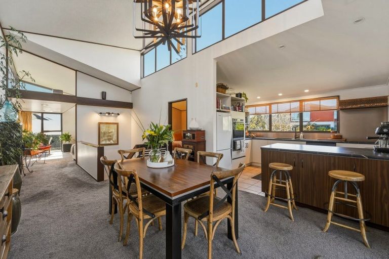 Photo of property in 2 Exeter Place, Tihiotonga, Rotorua, 3015