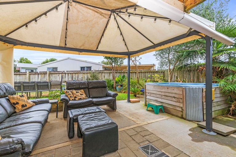 Photo of property in 5 Caulfield Green, Nawton, Hamilton, 3200