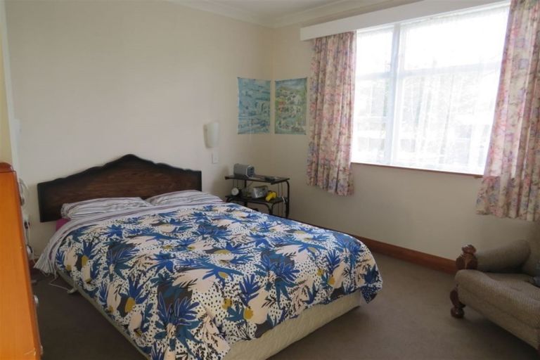 Photo of property in 30 Sussex Street, Levin, 5510