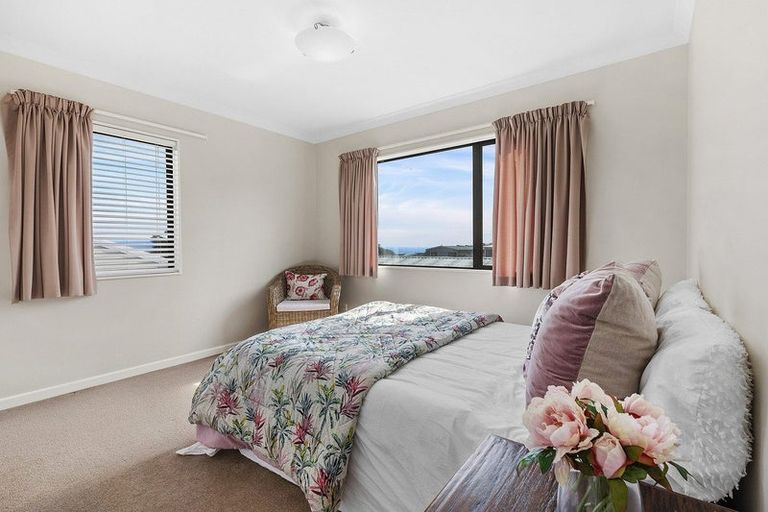 Photo of property in 13 Bay Drive, Titahi Bay, Porirua, 5022