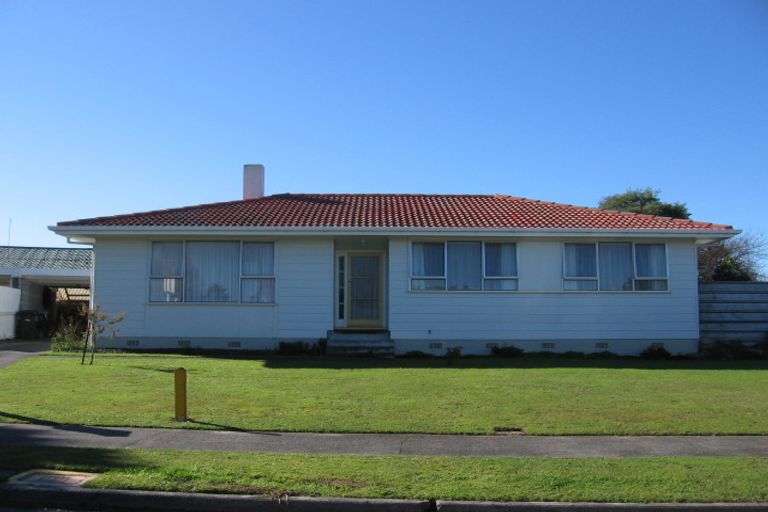 Photo of property in 14 Rutland Place, Milson, Palmerston North, 4414