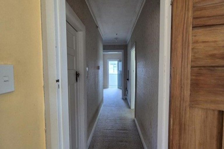 Photo of property in 27 Manapouri Crescent, Hokowhitu, Palmerston North, 4410