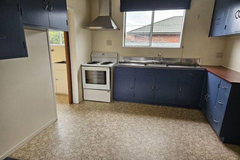 Photo of property in 2 Edwards Place, Terrace End, Palmerston North, 4410