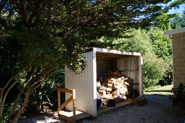 Photo of property in 21 Dunback Street, Waynes, Palmerston, 9483