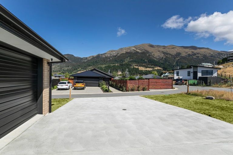 Photo of property in 4 Muscovy Lane, Lake Hawea, Wanaka, 9382