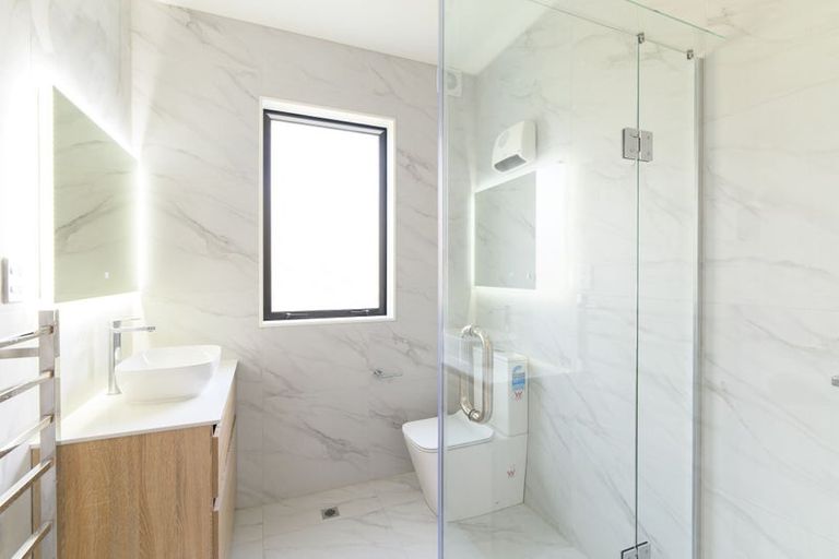 Photo of property in 5 Kate Duncan Drive, Swanson, Auckland, 0614