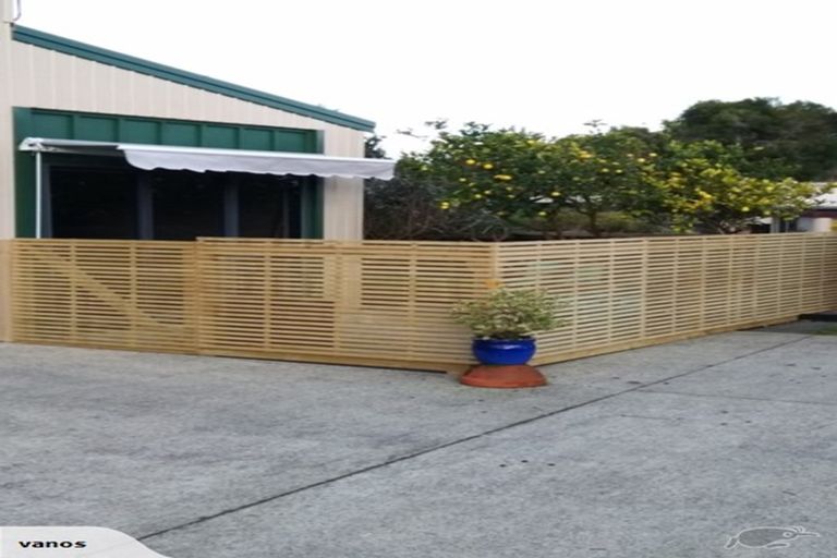 Photo of property in 17 Brights Road, Waiuku, 2123