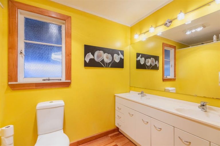 Photo of property in 28 Essex Crescent, Whakatu, Hastings, 4102