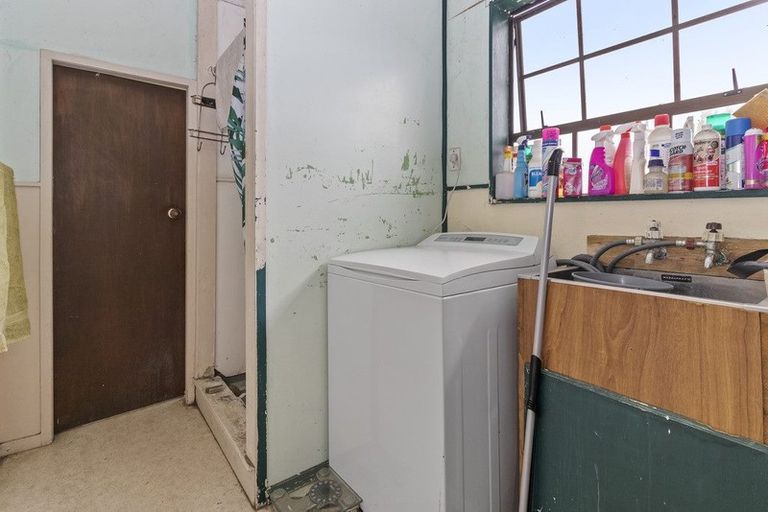 Photo of property in 1 Harris Street, Huntly, 3700