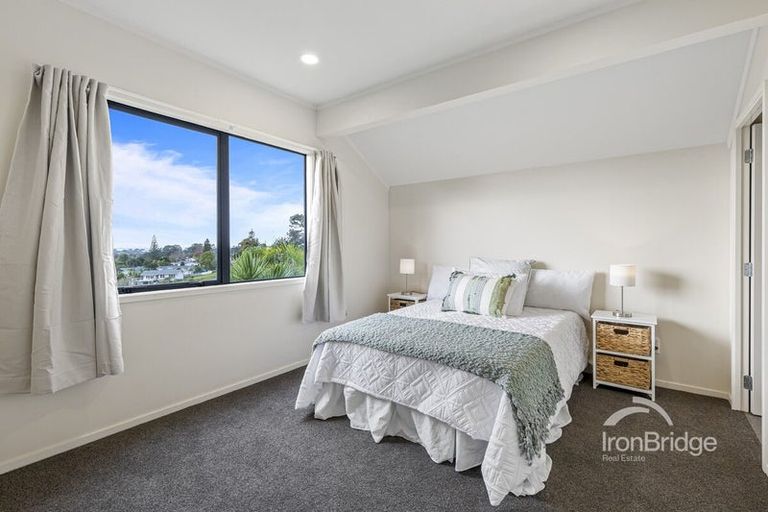 Photo of property in 113a Carlisle Road, Torbay, Auckland, 0632