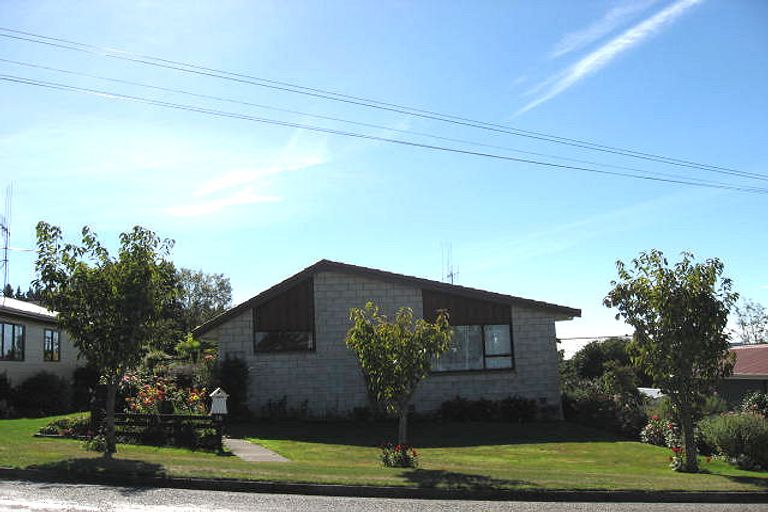 Photo of property in 18 Darby Street, Geraldine, 7930