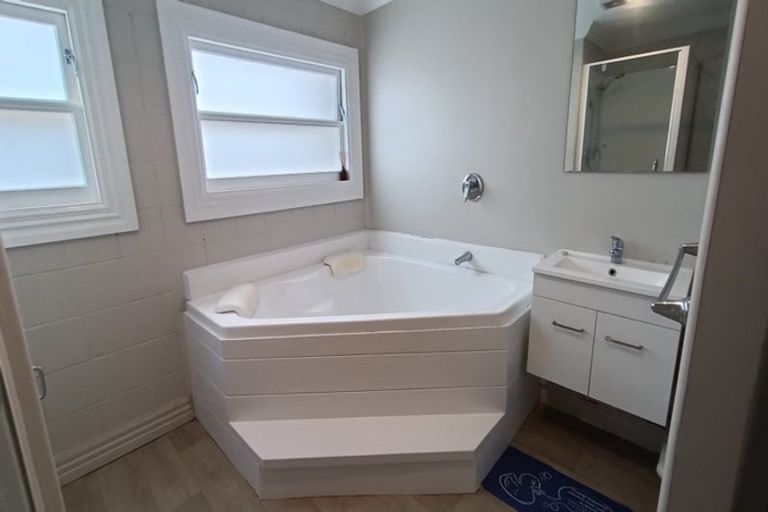 Photo of property in 54 Wood Street, Wainuiomata, Lower Hutt, 5014