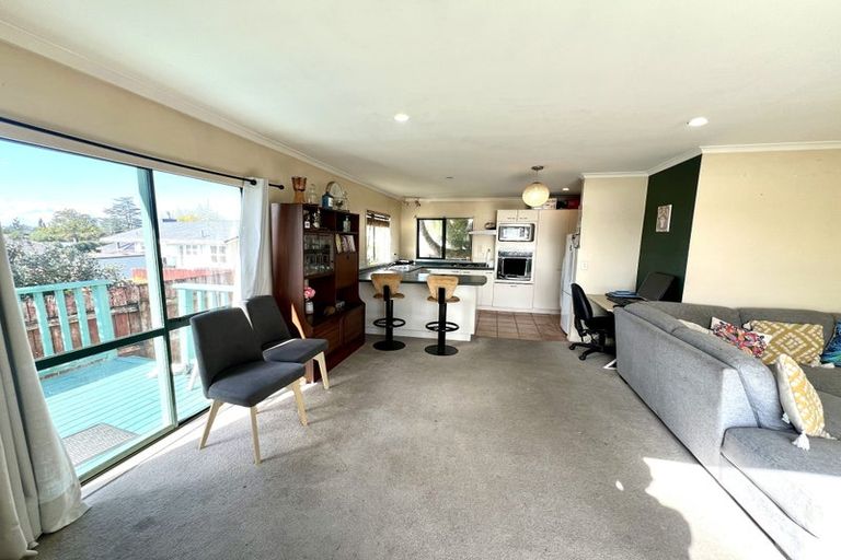 Photo of property in 33b Koromiko Street, New Lynn, Auckland, 0600