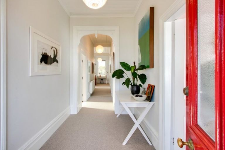 Photo of property in 13 Colenso Avenue, Hospital Hill, Napier, 4110