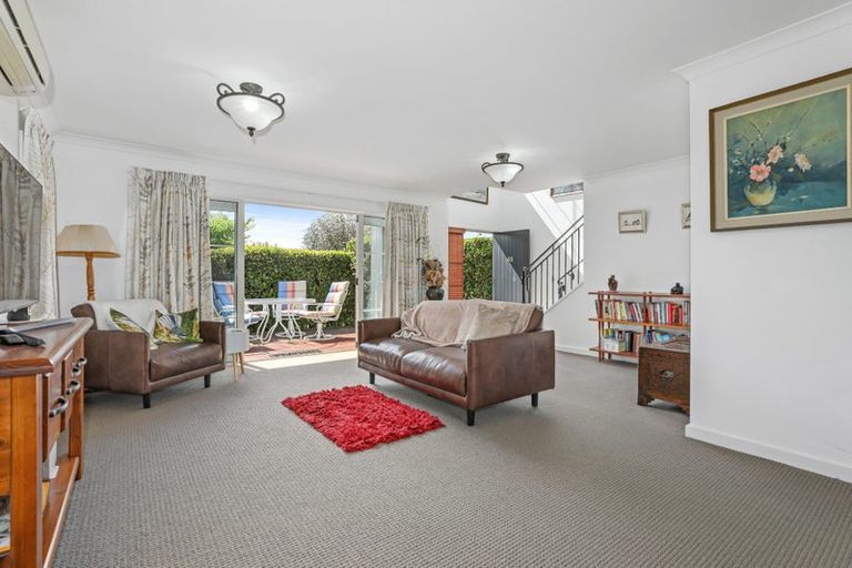 Photo of property in 49 Chateau Crescent, Rangatira Park, Taupo, 3330