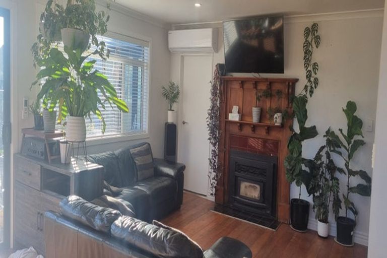 Photo of property in 4 Marine Drive, Diamond Harbour, 8972