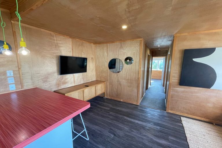 Photo of property in 4 Glen Road, Raumati South, Paraparaumu, 5032