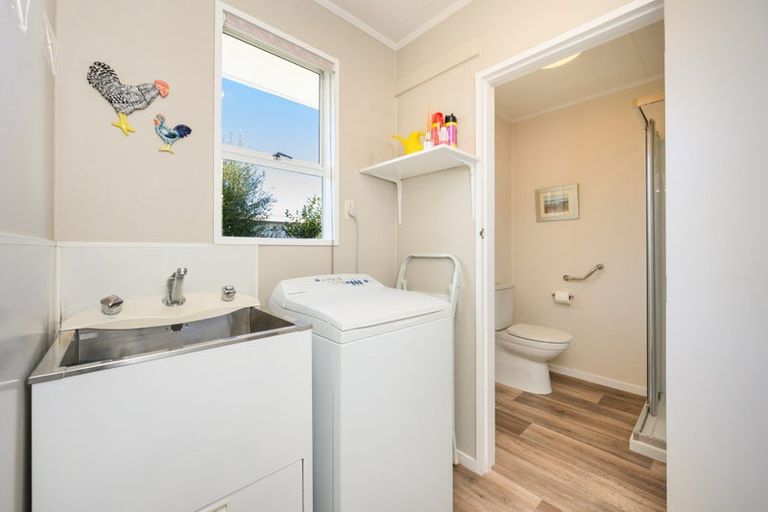 Photo of property in 9 Drury Street, Cloverlea, Palmerston North, 4412