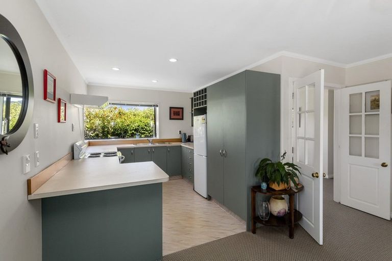 Photo of property in 76a Oxford Street, Tawa, Wellington, 5028