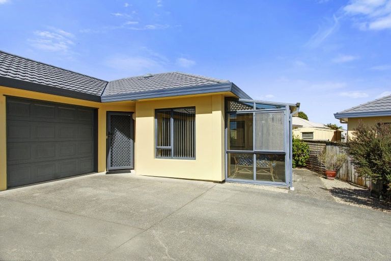 Photo of property in 58a Molesworth Street, Taita, Lower Hutt, 5011