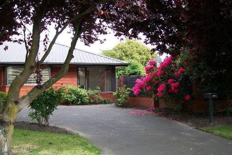 Photo of property in 1a Glenys Place, Broomfield, Christchurch, 8042