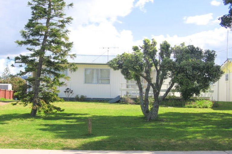 Photo of property in 101 Rangi Avenue, Whangamata, 3620