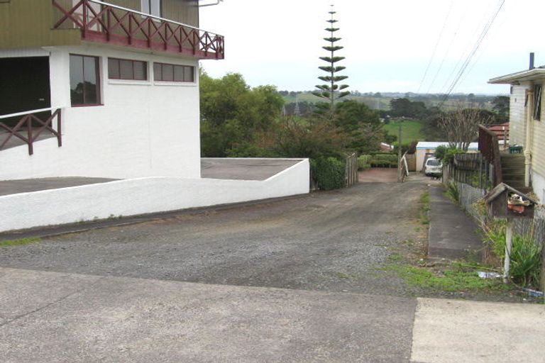 Photo of property in 438 Don Buck Road, Massey, Auckland, 0614