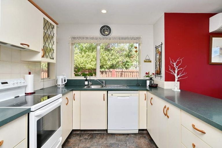 Photo of property in 52a Durham Street, Rangiora, 7400