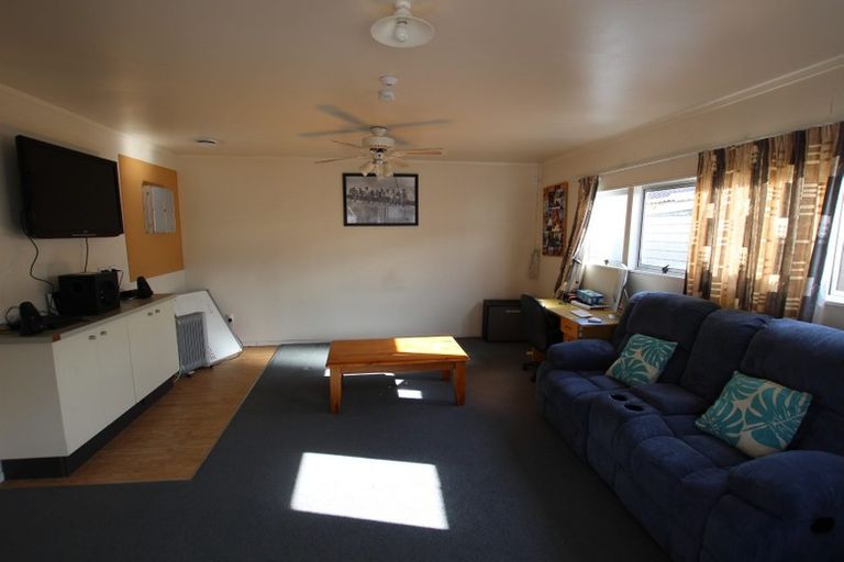 Photo of property in 1 Urban Grove, Ranui, Auckland, 0612